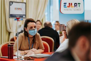 2021_12_15 - ALLinTOO001-061-male